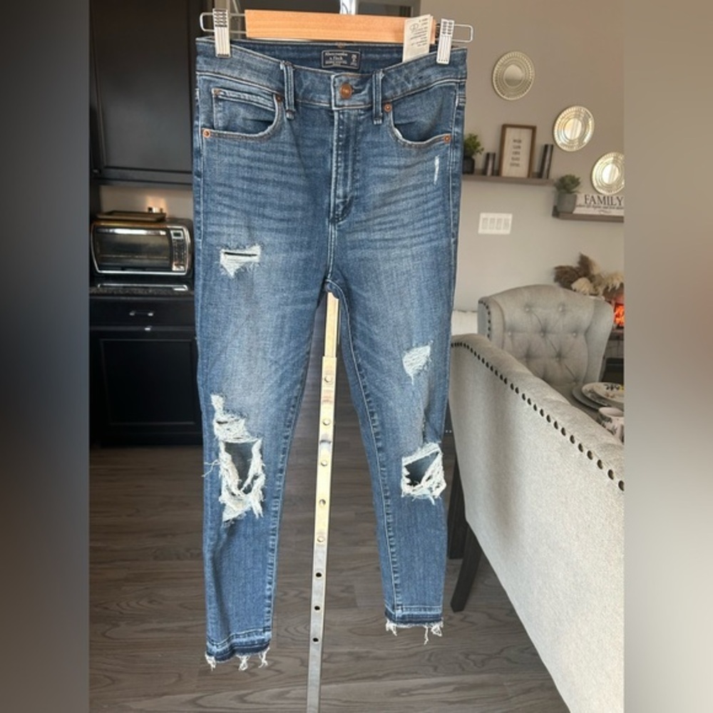 ✨Abercrombie & Fitch Ripped Blue Skinny Stretch Simone High Rise Jeans